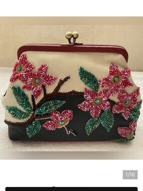 VTG Isabella Fiore Floral Embellished Clutch Bag NEVER USED
